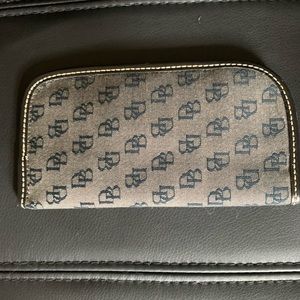 Dooney and Bourke Glasses Sleeve